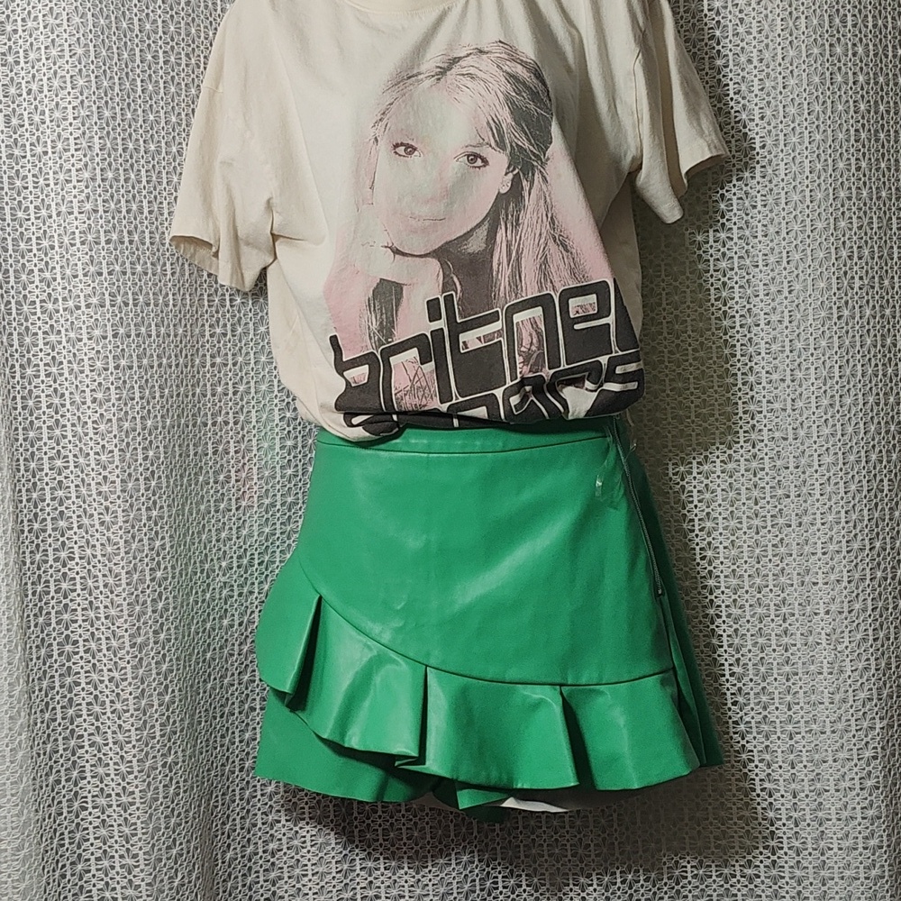Green Ruffled Women's Skirt - Picture 13 of 13